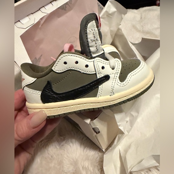 Jordan 1 Low OG SP size Toddler 6c - Picture 5 of 8